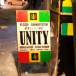 BAR UNITYの看板